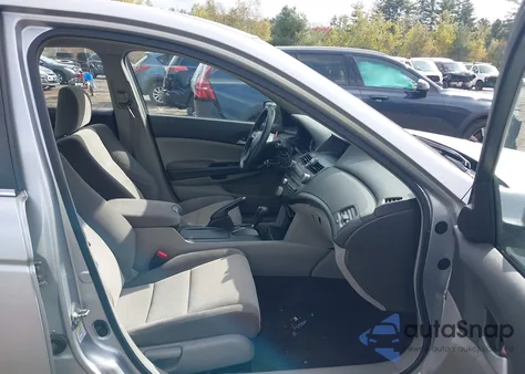 2008 Honda Accord 2.4 Lx-P из США, поврежденный, VIN 1HGCP26428A088197